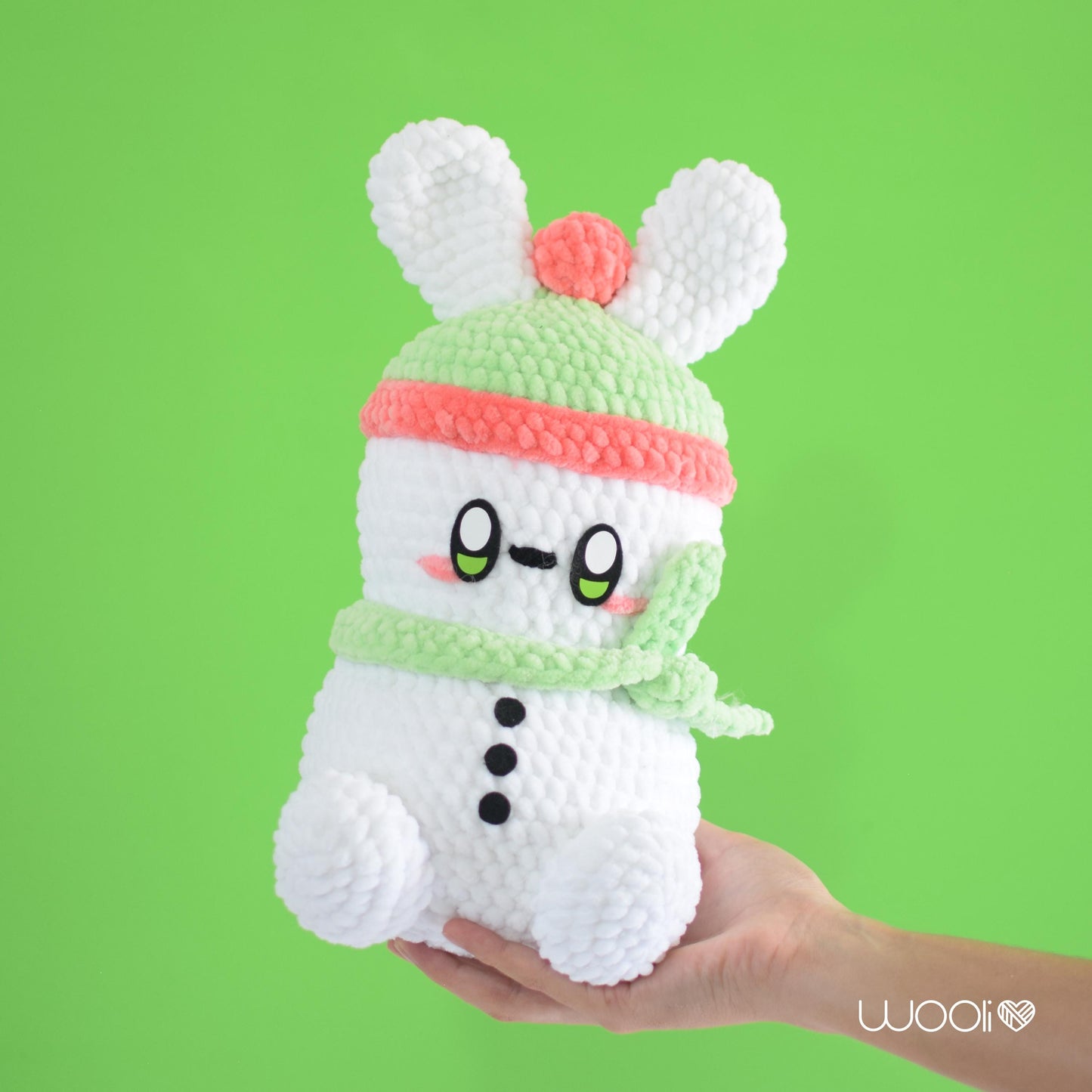 Marsh the Snowbunny PDF Amigurumi Pattern | English and Spanish
