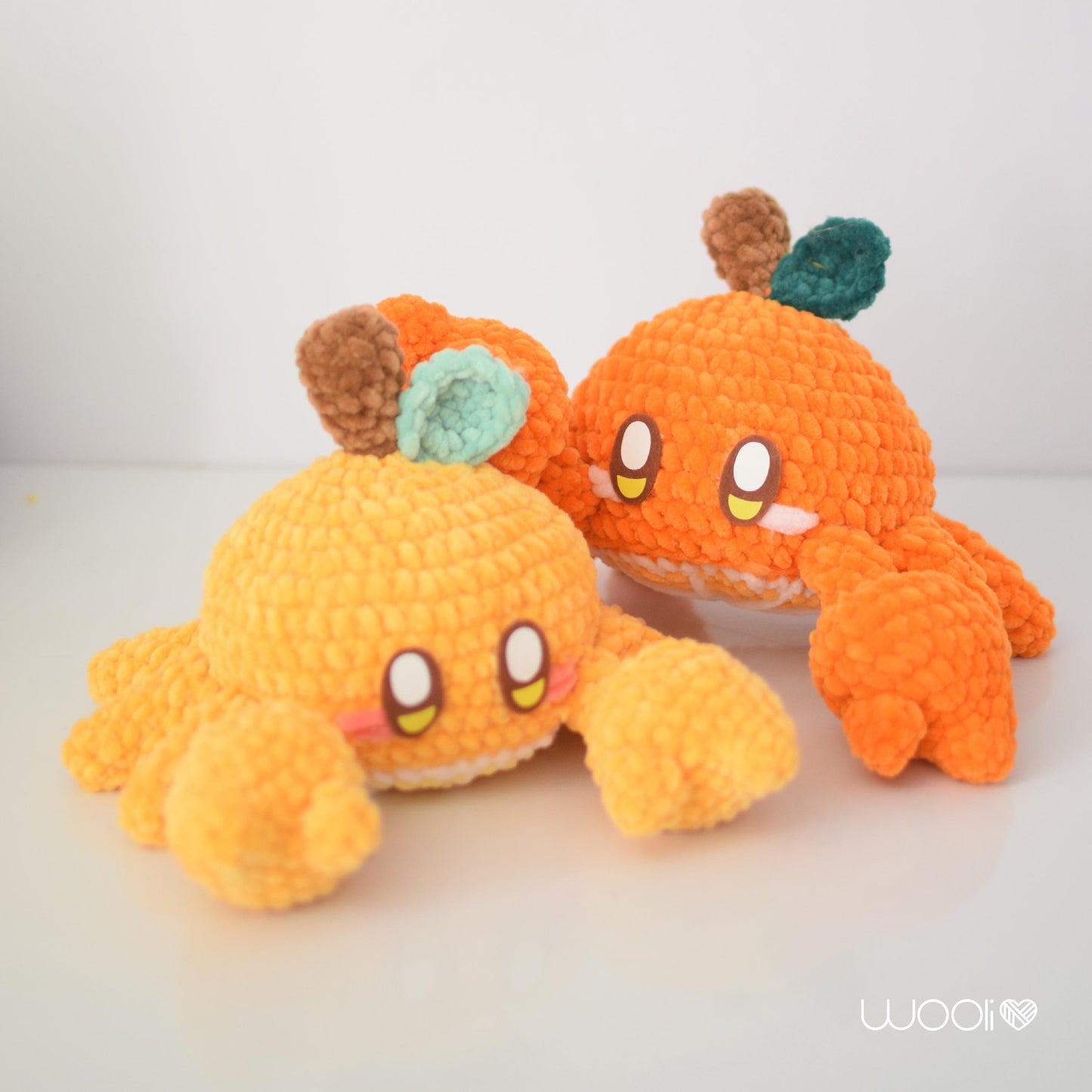 Arancio the Orange Crab PDF Amigurumi Pattern | English and Spanish