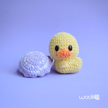 Easter Duckling with Eggshell PDF Amigurumi Pattern | English and Spanish