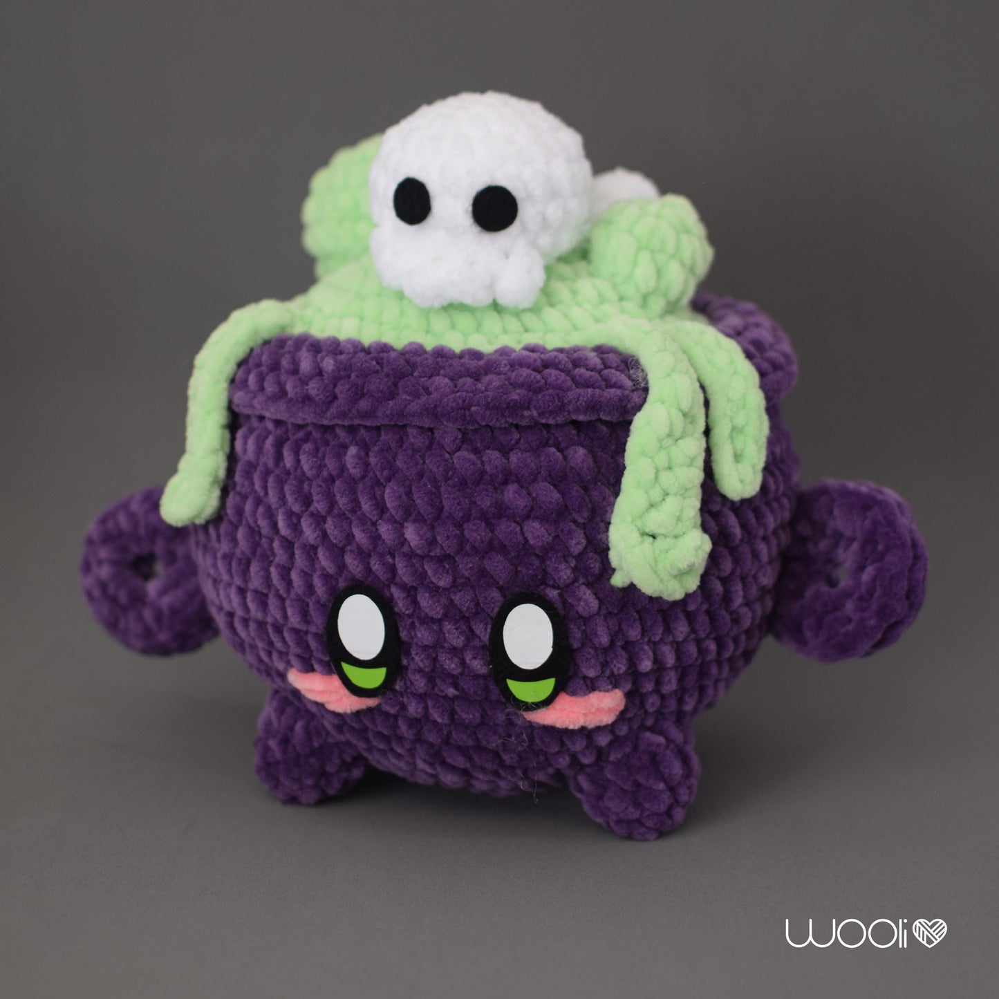 Cory Little Potion Cauldron PDF Amigurumi Pattern | English and Spanish