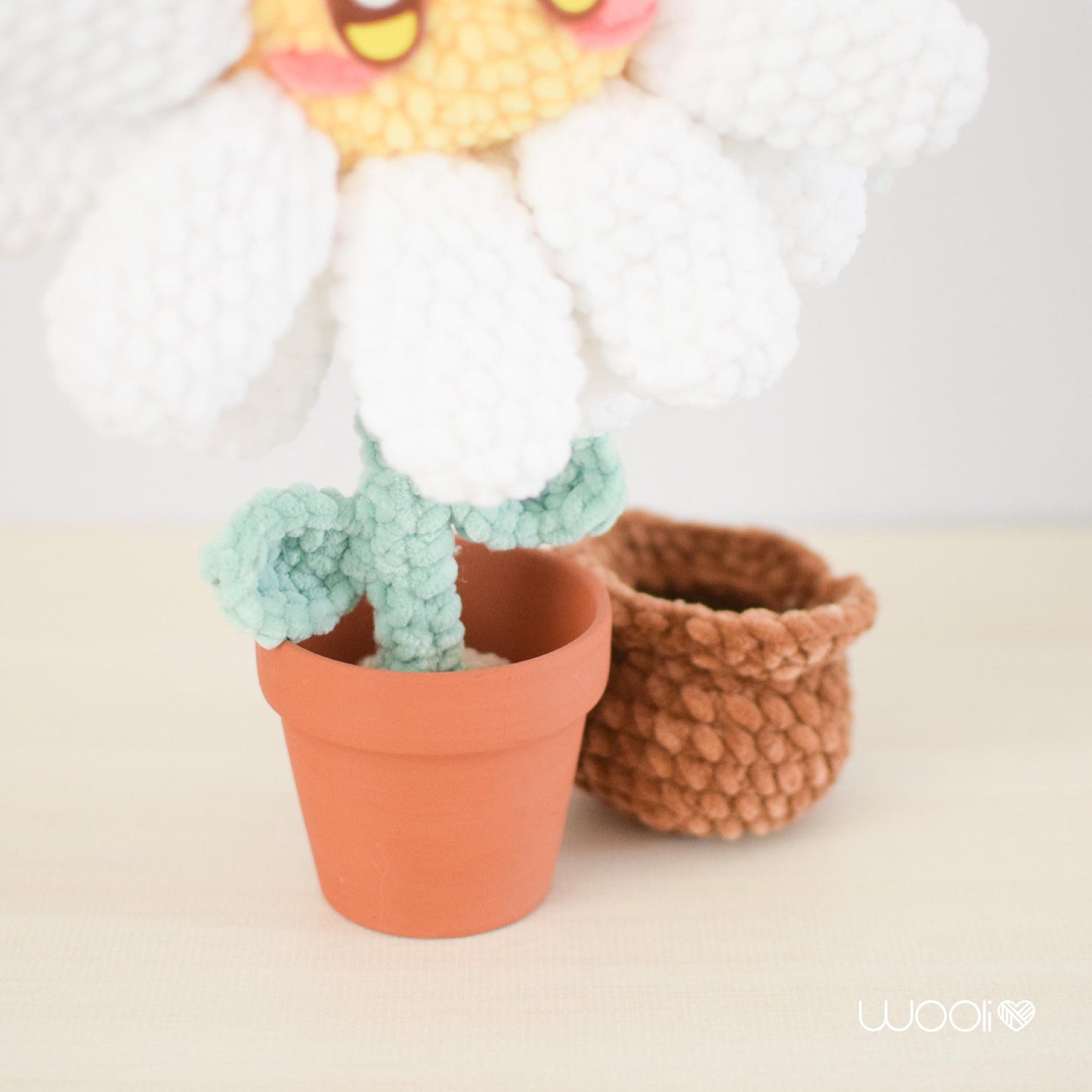 Danny the Daisy PDF Amigurumi Pattern | English and Spanish