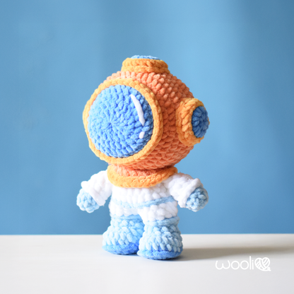 Cousteau the Deep Sea Diver PDF Amigurumi Pattern | English and Spanish