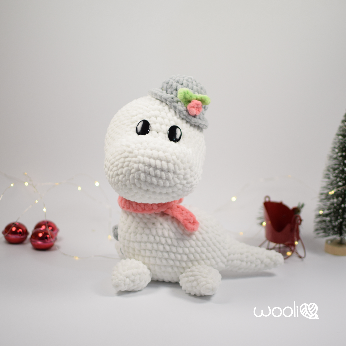 Snowsaurus PDF Amigurumi Pattern | English and Spanish