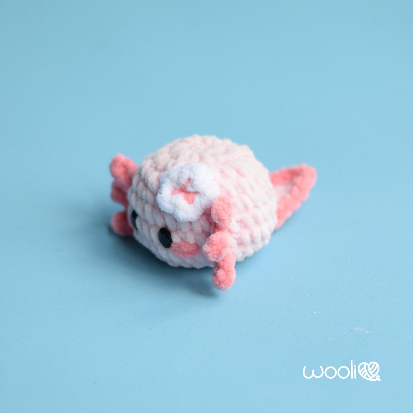 Mini Mochi the Mini Axolotl PDF Amigurumi Pattern | English and Spanish