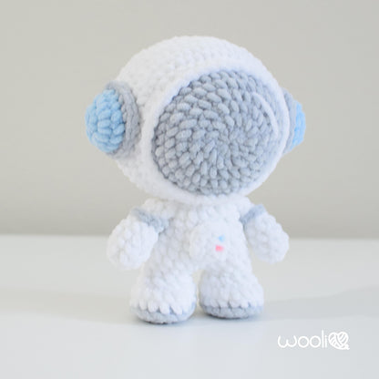 Captain Spud the Astronaut PDF Amigurumi Pattern | English and Spanish